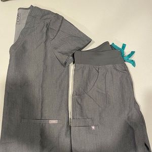 Figs: XS 3-Pocket Graphite Scrub Top with Small Kate Cargo Pant